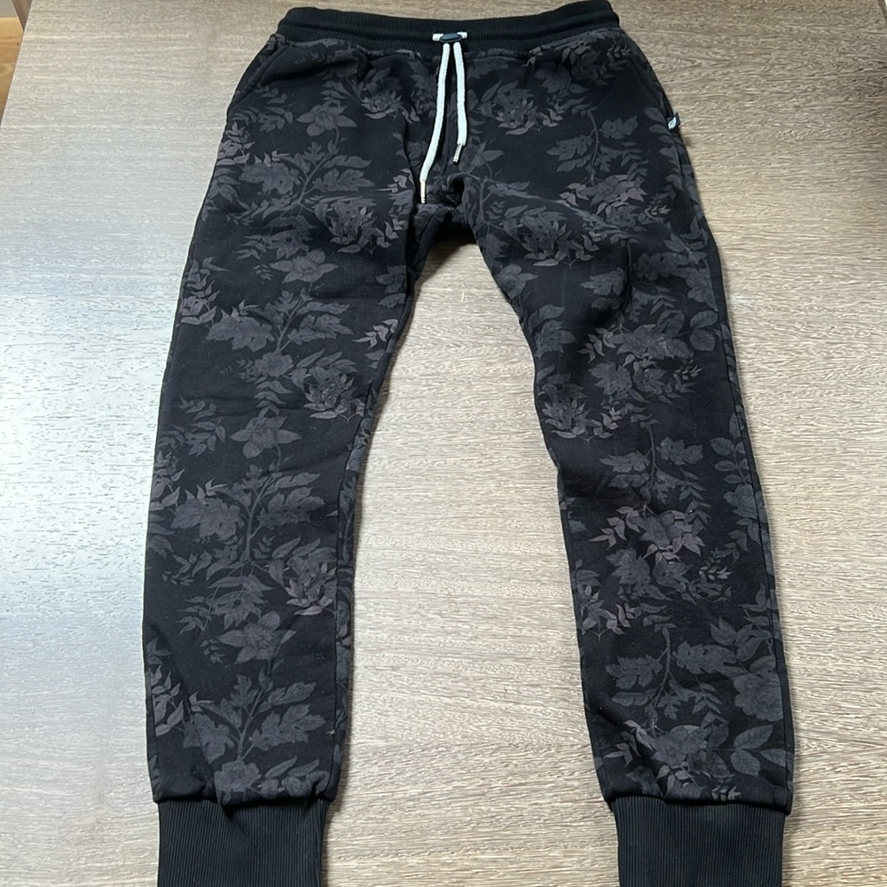 Sweet Pants women’s fleece lined sweatpants sz M Slim black floral joggers